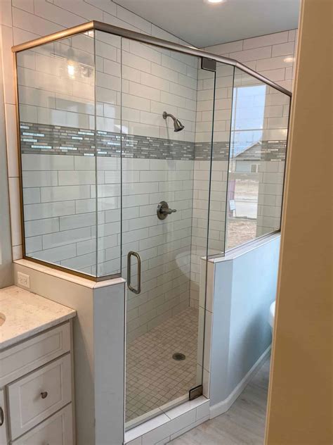 The Eco-Friendly Benefits of Magic Shower Glass and Mirror
